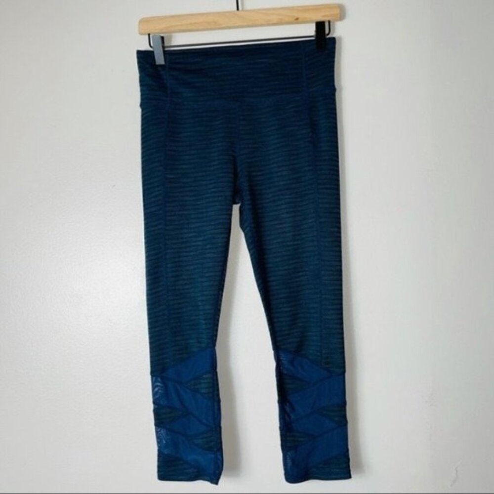 Athleta Blue Striped Cropped Leggings